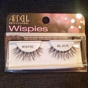 11 pairs Wispies